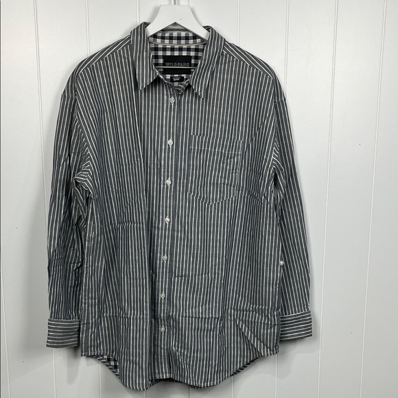 Wild Fang Womens Button Up Shirt M Gray White Stripe Pocket Checkered Interior - Picture 1 of 15